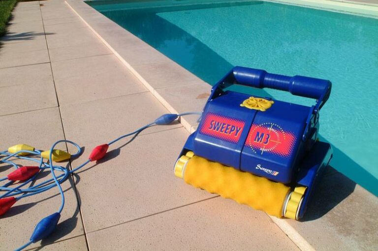 Les causes courantes de pannes du robot piscine Sweepy M3