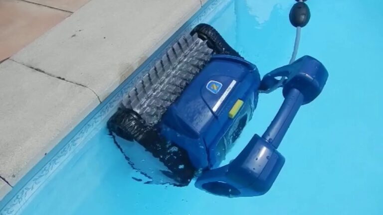 Zodiac RC 4400 : le robot piscine ultime pour une piscine parfaite !